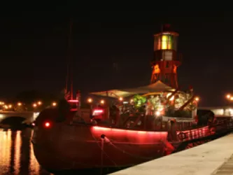Restaurant le Batofar
