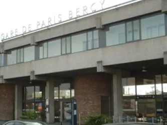 Facade de la gare de Paris Bercy Bourgogne Pays d'Auvergne