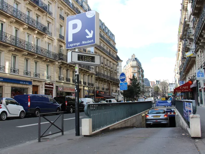Parking_Lagrange_Maubert_exterieur