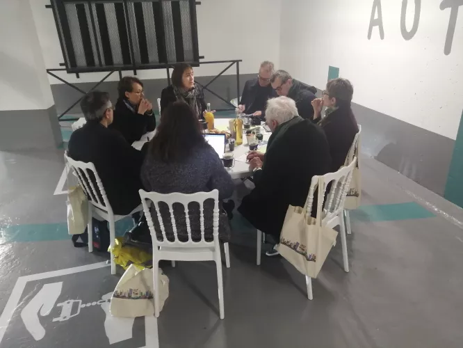 Petit dejeuner presse