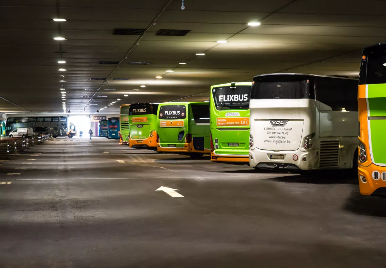 Parking_Becy_Autocars_exit