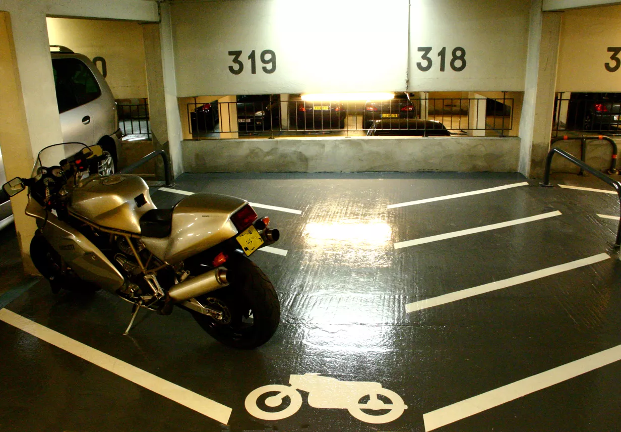 Parking_polytechnique_moto