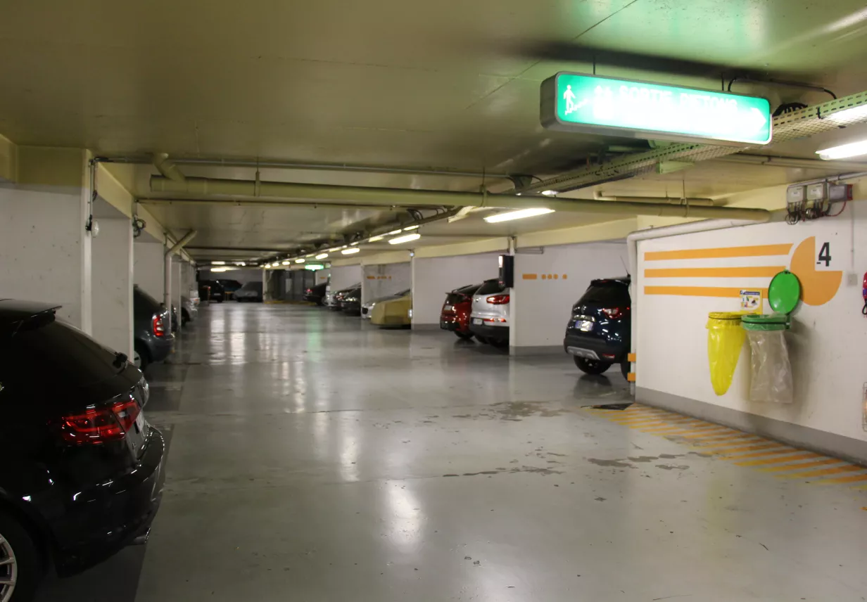 Parking Général Beuret intérieur 3
