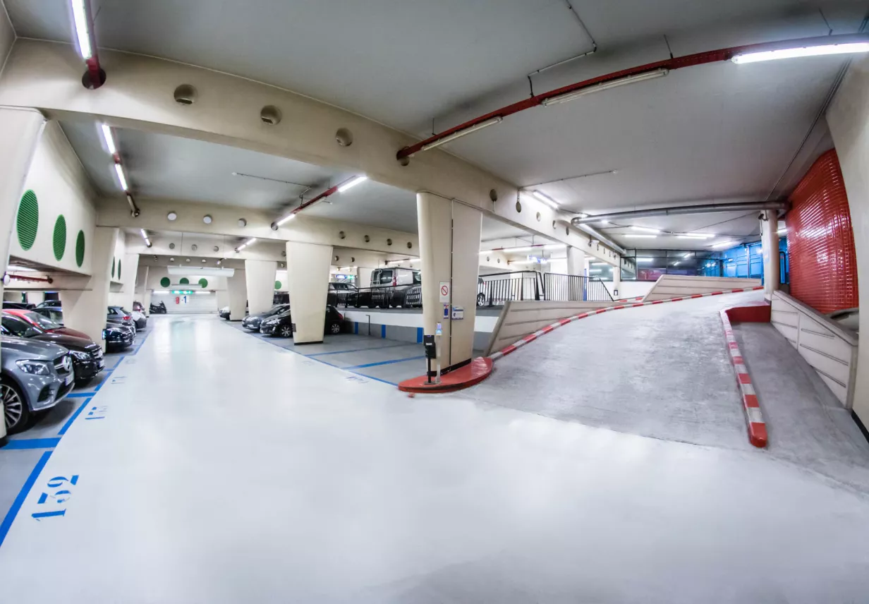 parking Hector Malot intérieur
