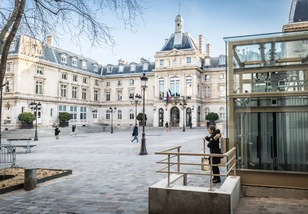 Parking Mairie du 15 ascenseur