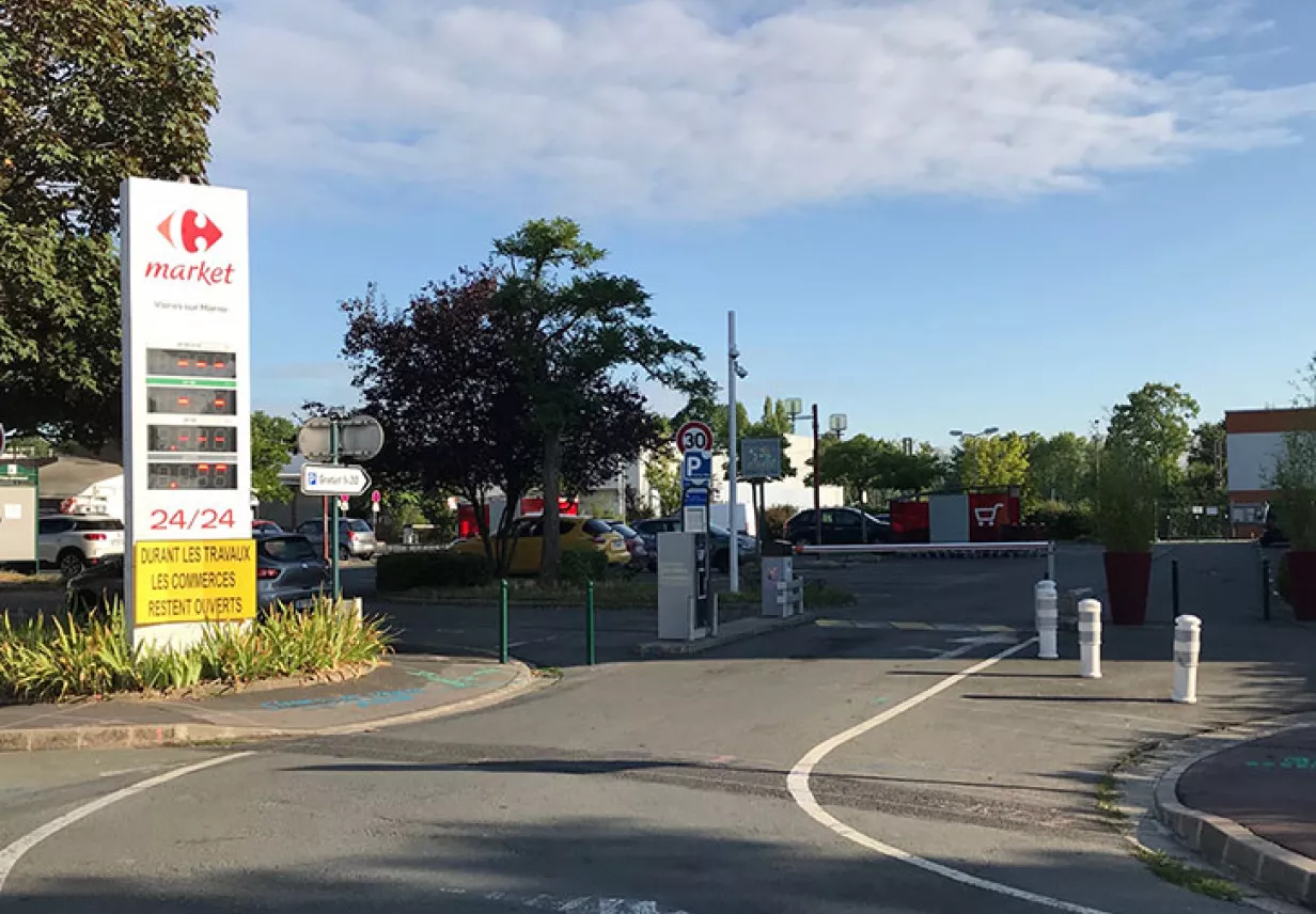 Entrée parking Vaires centre ville