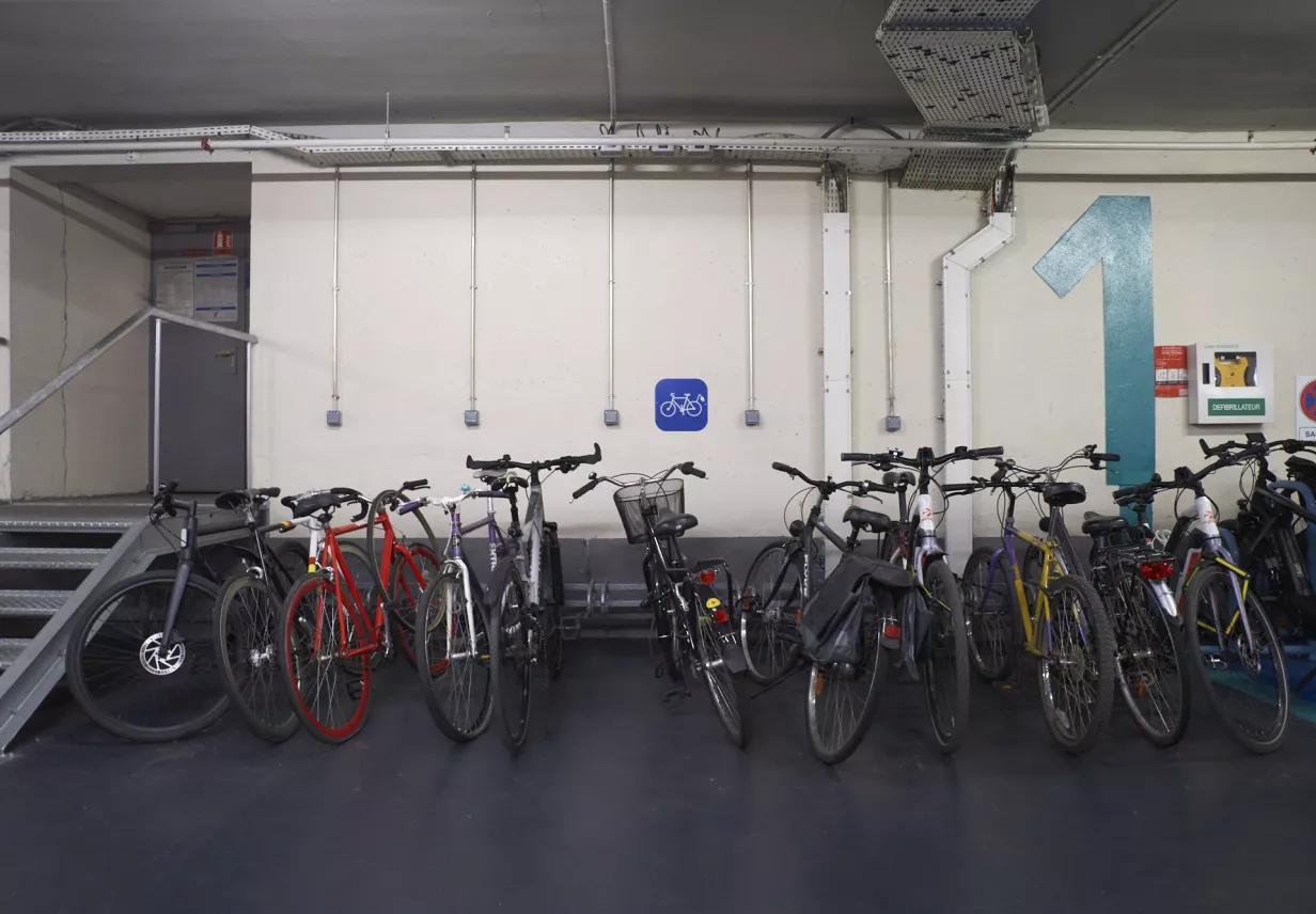 Zone vélos Hôtel de Ville 