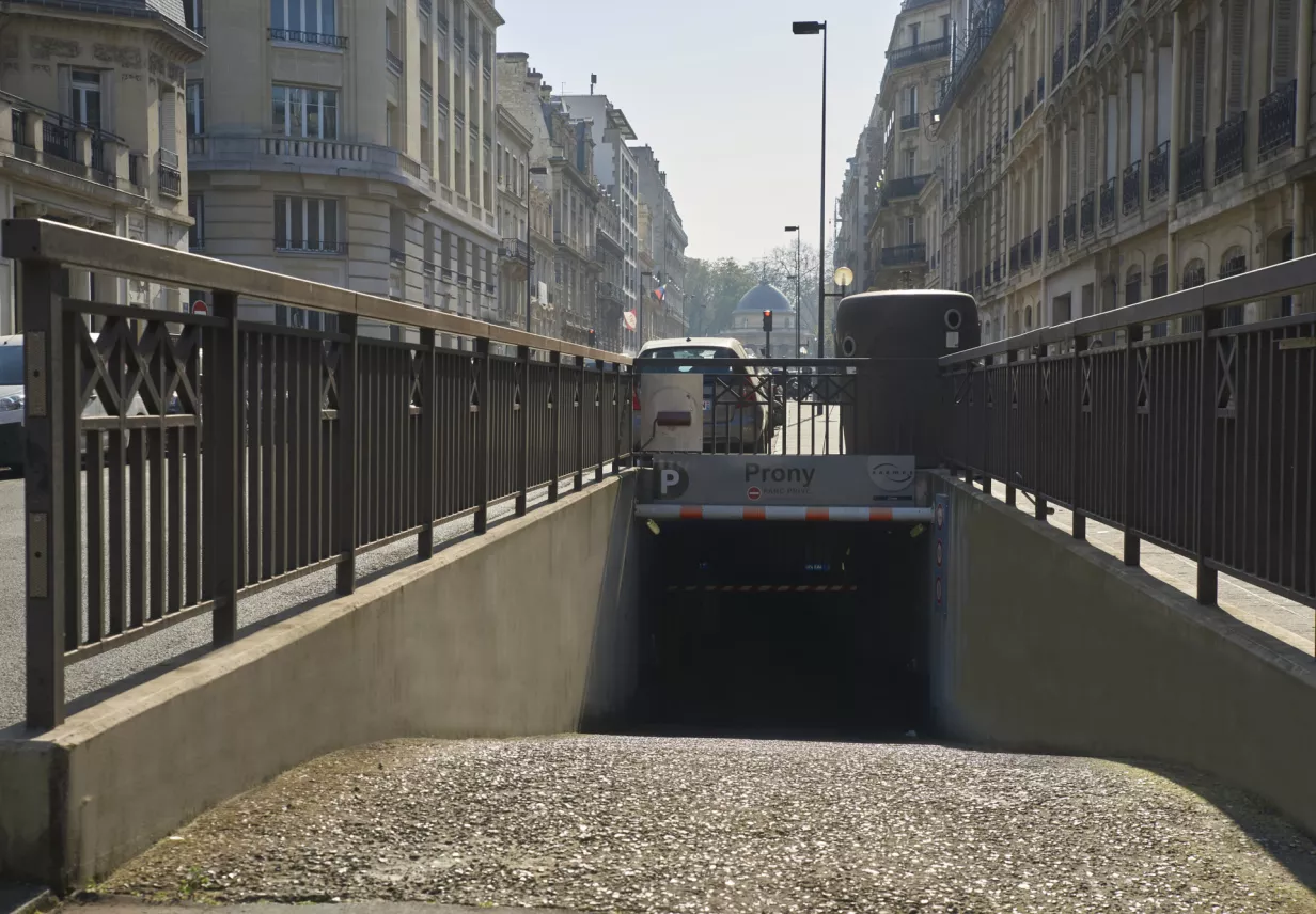 Entrée Véhicule Prony 