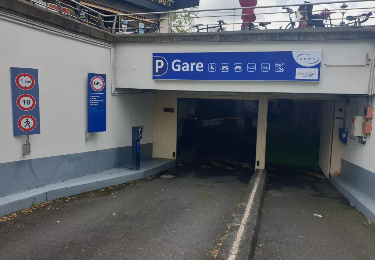 Parking Gare Chatou