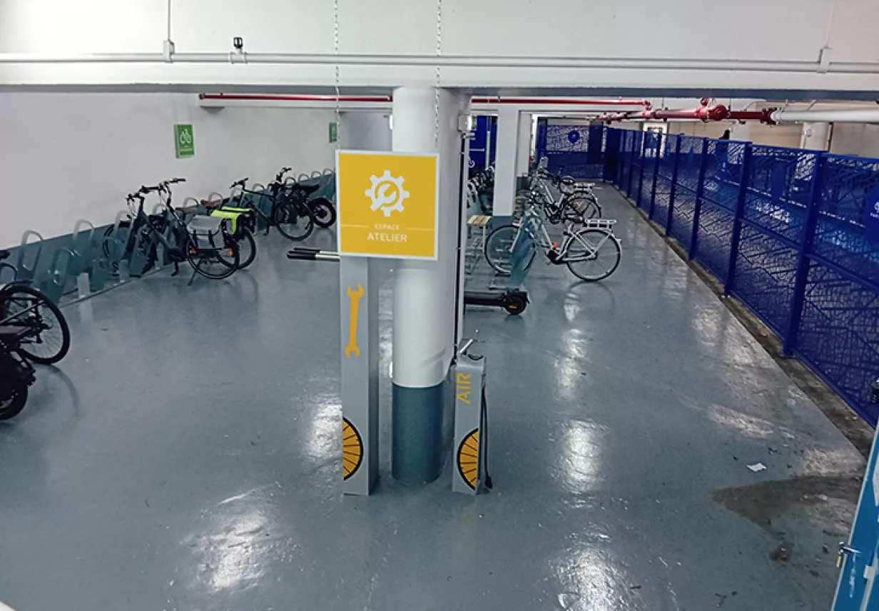 Zone vélos parking St Sulpice