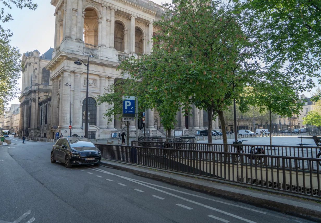Entrée St Sulpice