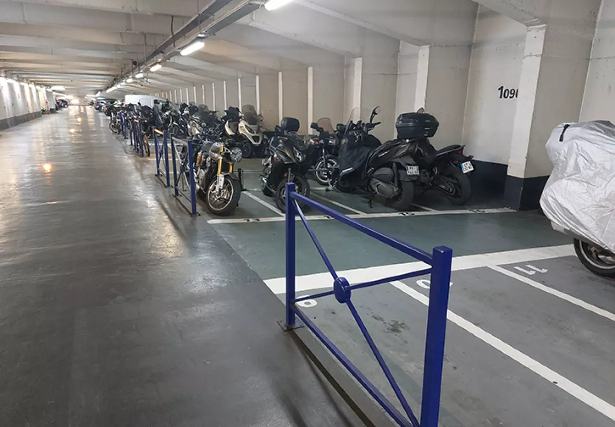 Zone motos parking Picpus Nation