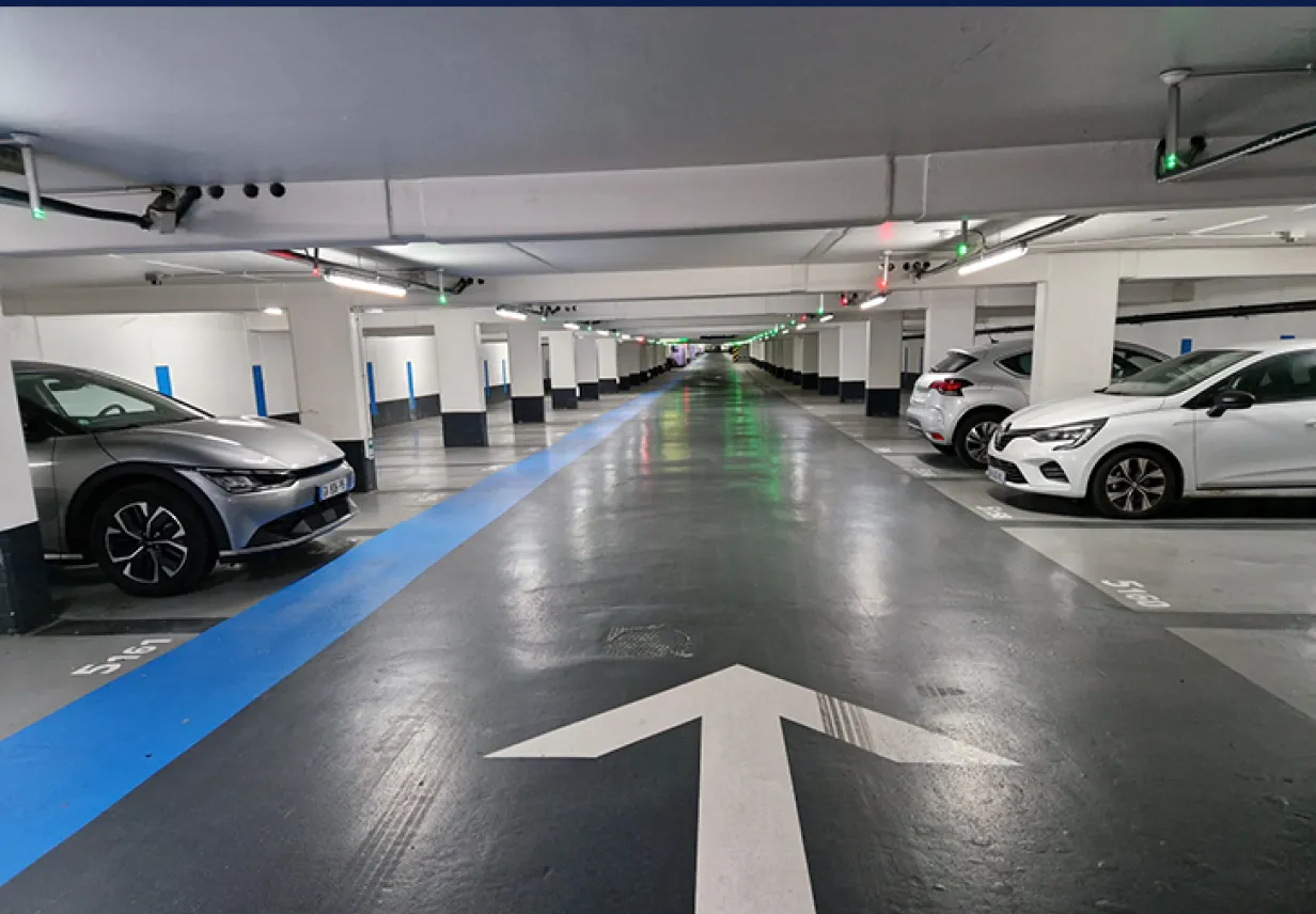 Parking Champs Elysées - intérieur