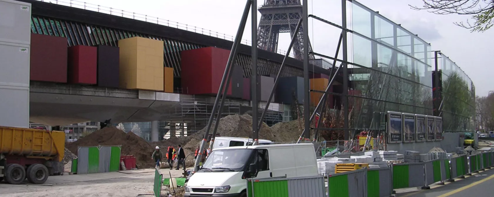 Parking Quai Branly Tour Eiffel- Construction
